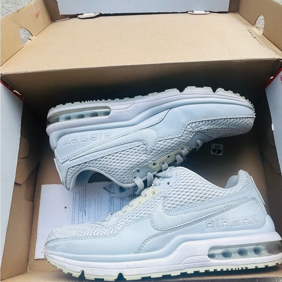 Nike White Mesh Sneakers Boys